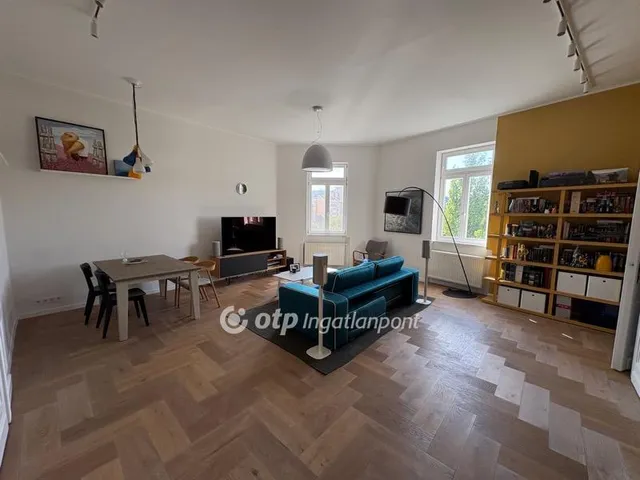 Eladó lakás Budapest I. kerület 140 nm