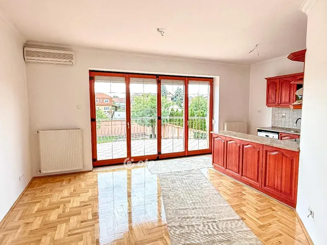 Eladó lakás Budapest XXI. kerület, Királyerdő 80 nm