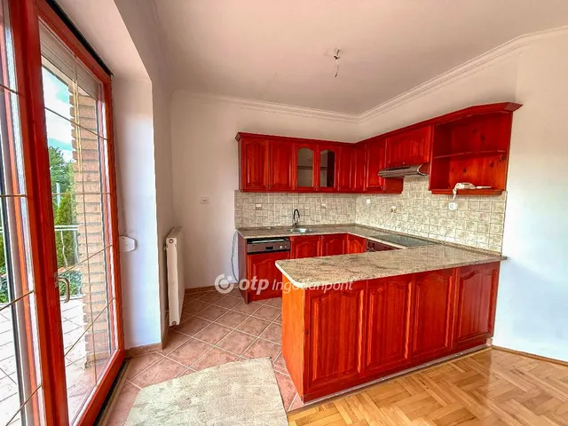 Eladó lakás Budapest XXI. kerület, Királyerdő 80 nm