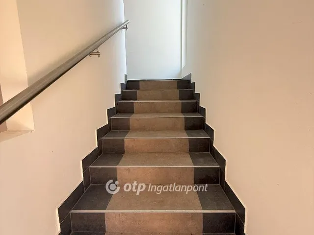 Eladó lakás Budapest III. kerület 47 nm