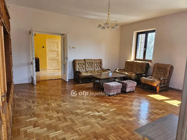 Eladó ház Tahitótfalu 350 nm