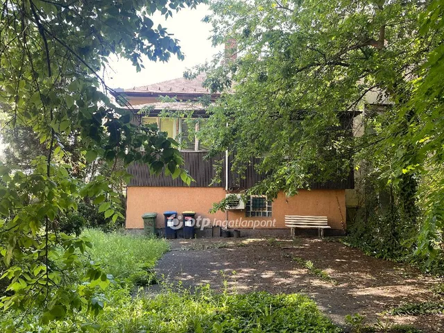 Eladó telek Budapest XI. kerület 432 nm