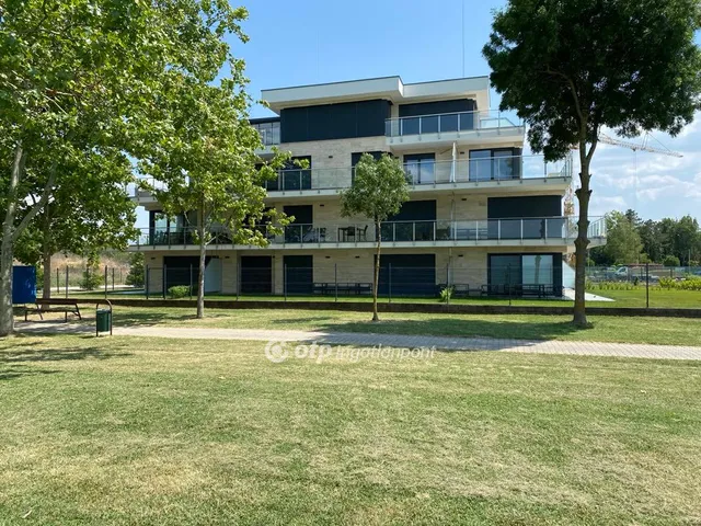 Eladó lakás Siófok, Ezüstpart 61 nm