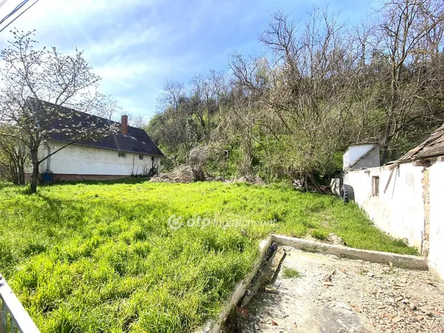 Eladó telek Balatonendréd, Belterület 367 nm