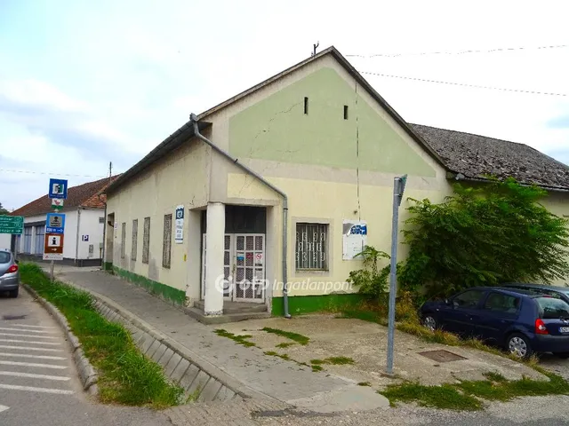 Eladó telek Tamási 7873 nm