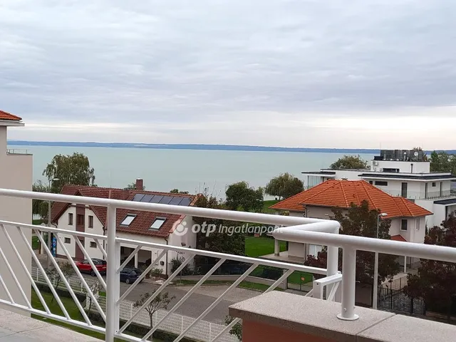 Eladó lakás Siófok, Aranypart 36 nm