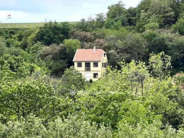 Eladó üdülő és hétvégi ház Ságvár 58 nm