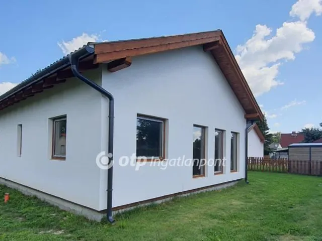 Eladó ház Balatonmáriafürdő 79 nm