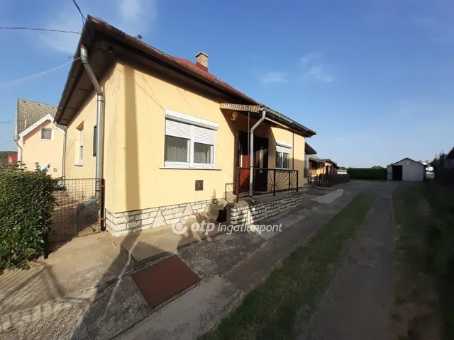 Eladó ház Ságvár, Belterület 63 nm