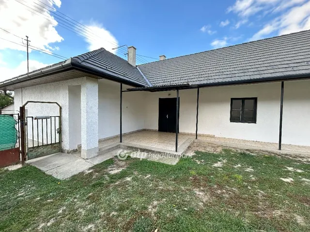 Eladó ház Iregszemcse 85 nm