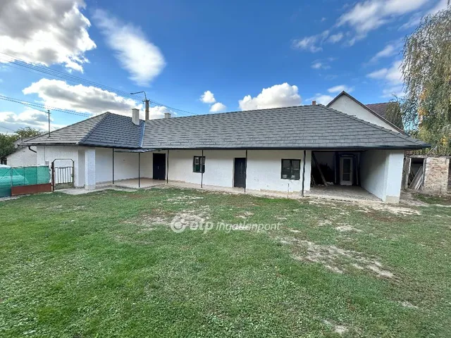 Eladó ház Iregszemcse 85 nm