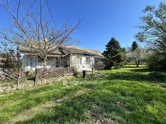 Eladó ház Felsőnyék 123 nm