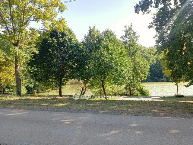 Eladó üdülő és hétvégi ház Komló, Sikonda 43 nm