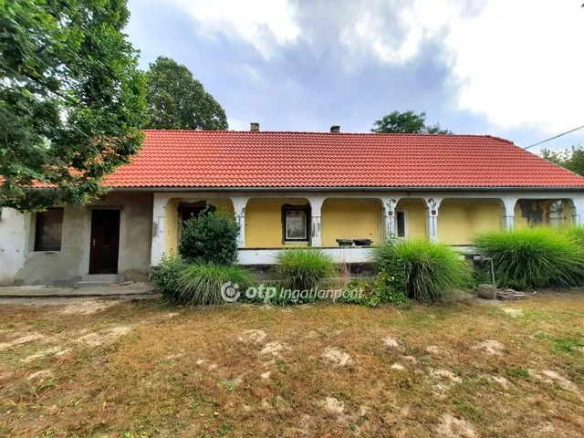 Eladó ház Magyarkeszi 77 nm