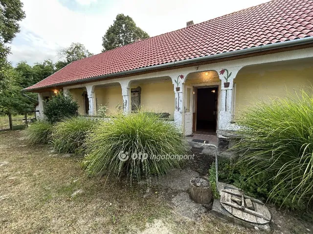 Eladó ház Magyarkeszi 77 nm