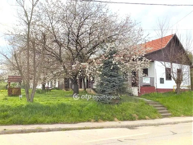 Eladó ház Lulla 380 nm