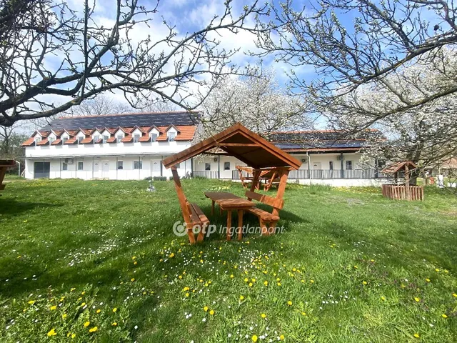 Eladó ház Lulla 380 nm