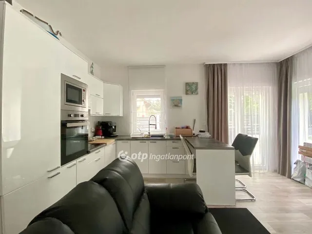 Eladó ház Siófok, Szabadifürdő 161 nm