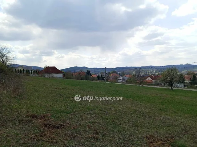 Eladó telek Szilvásvárad, Belterület 900 nm