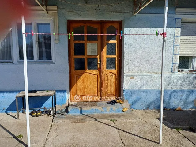 Eladó ház Nagyút 68 nm