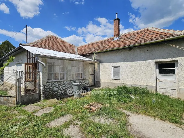 Eladó ház Szihalom 90 nm