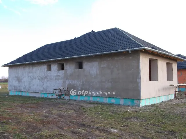Eladó ház Gyöngyöshalász 99 nm