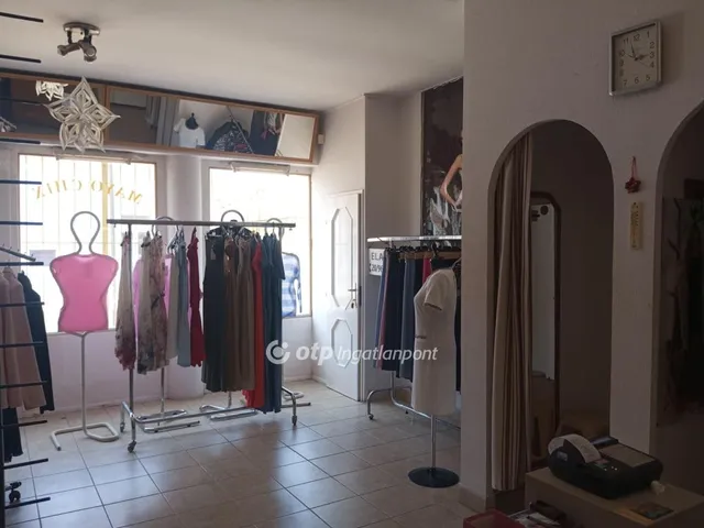Eladó kereskedelmi és ipari ingatlan Tiszafüred 51 nm