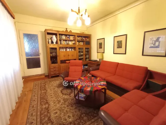 Eladó ház Csány 122 nm