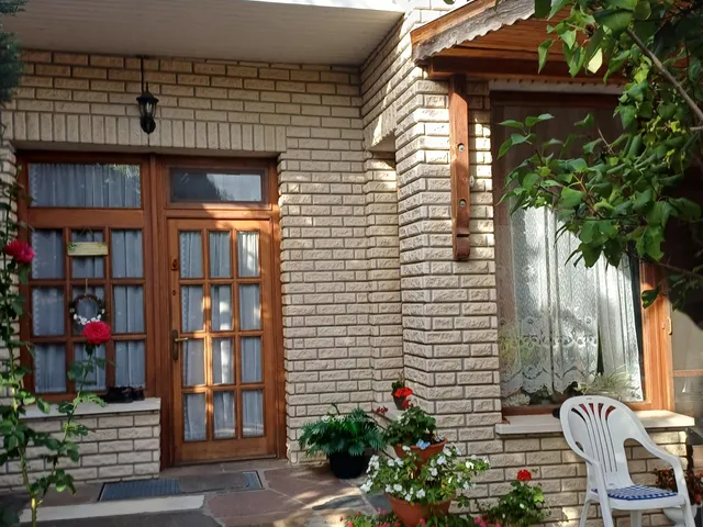 Eladó ház Eger 185 nm