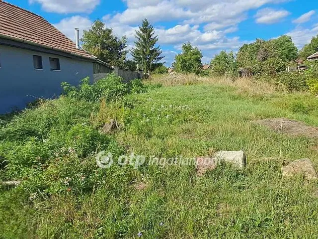 Eladó telek Pásztó 602 nm