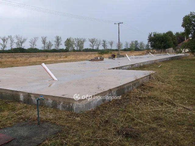 Eladó telek Adács 1079 nm