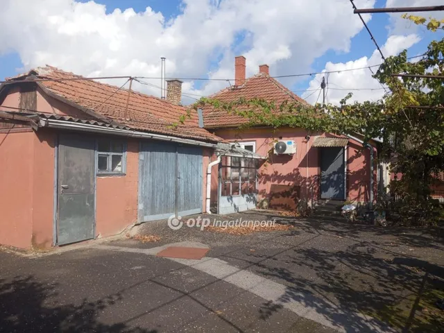 Eladó ház Dormánd 75 nm