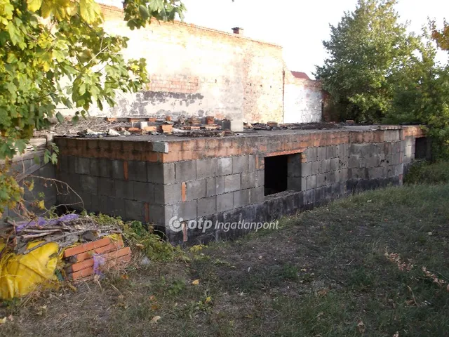 Eladó ház Gyöngyös 30 nm