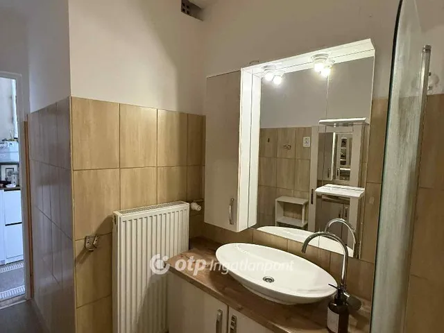 Eladó lakás Eger, Károlyváros 77 nm