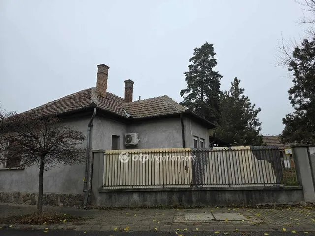 Eladó ház Veresegyház 180 nm