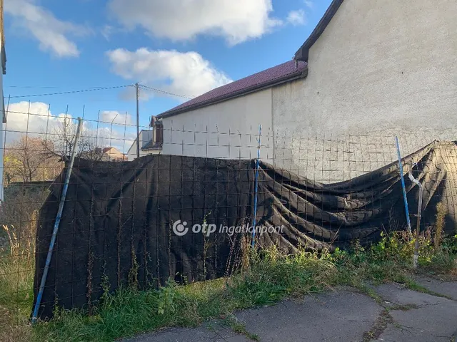 Eladó telek Eger 224 nm