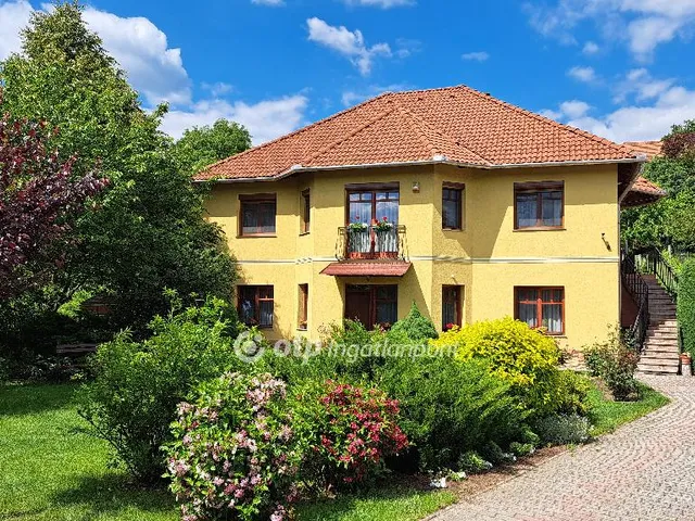 Eladó ház Eger 280 nm