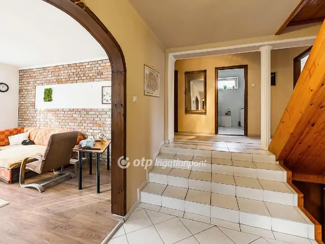 Eladó ház Szomolya 117 nm