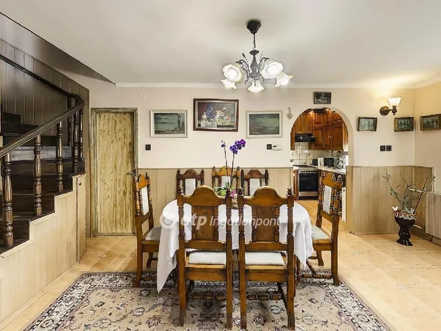 Eladó ház Sarud 210 nm