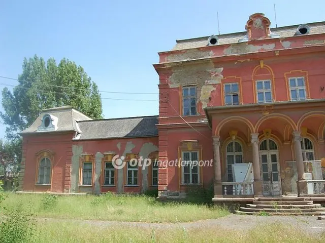 Eladó ház Csány 800 nm