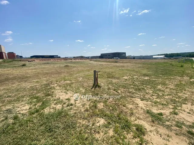 Eladó telek Gödöllő 1110 nm