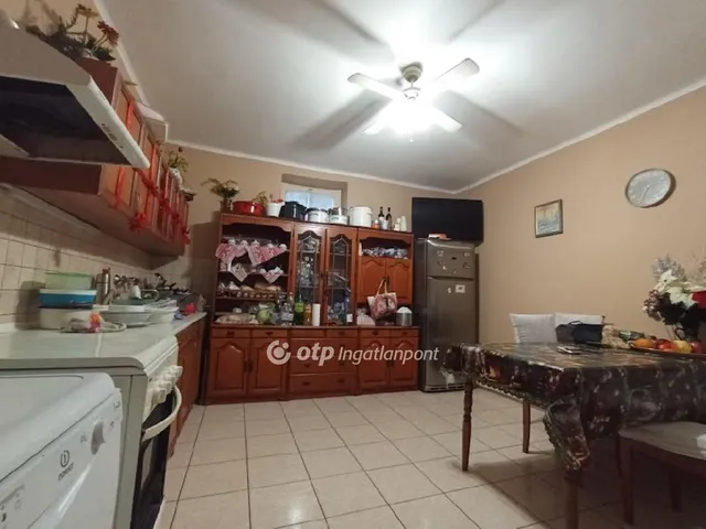 Eladó ház Hort 87 nm