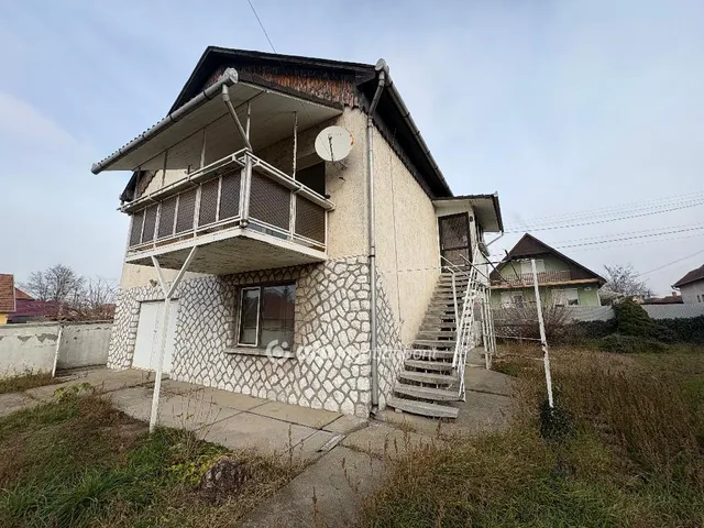 Eladó ház Mezőkövesd 200 nm