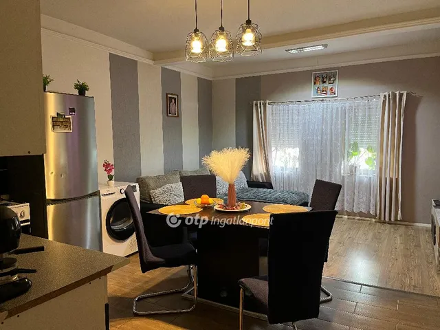 Eladó ház Kömlő 60 nm