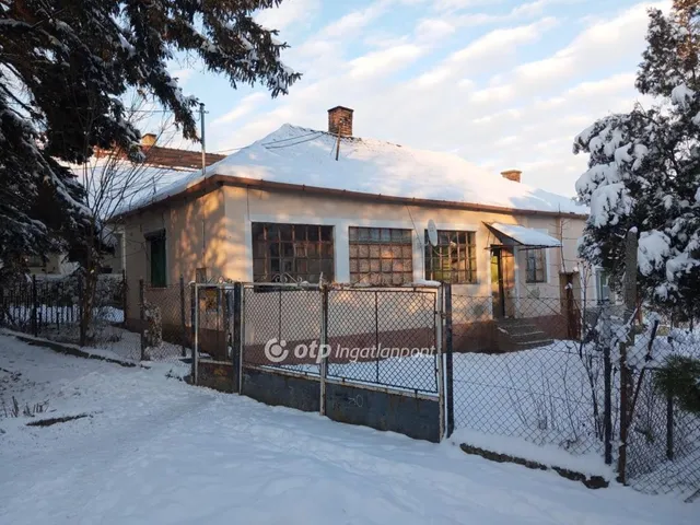 Eladó ház Kompolt 68 nm