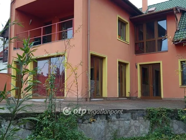 Eladó lakás Eger 69 nm