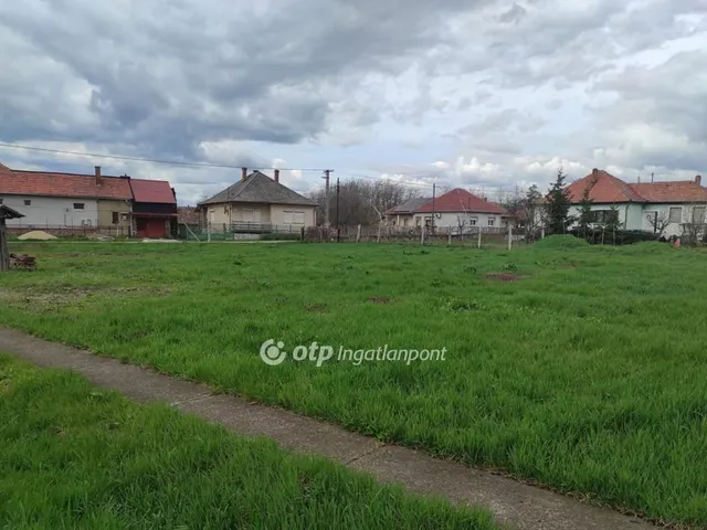 Eladó telek Szihalom 1197 nm