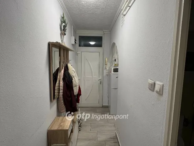 Eladó lakás Hatvan 31 nm