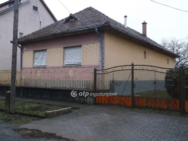 Eladó ház Nagyréde 87 nm