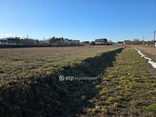 Eladó telek Tura 2675 nm